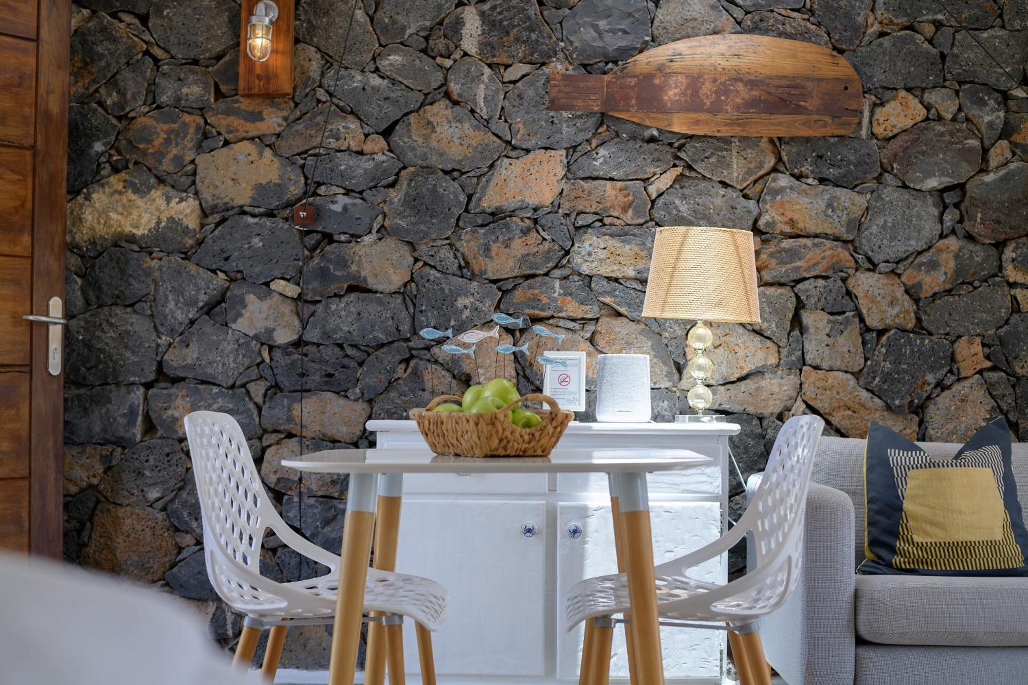 Eco Living Olivos76 Apartment Tías Екстериор снимка